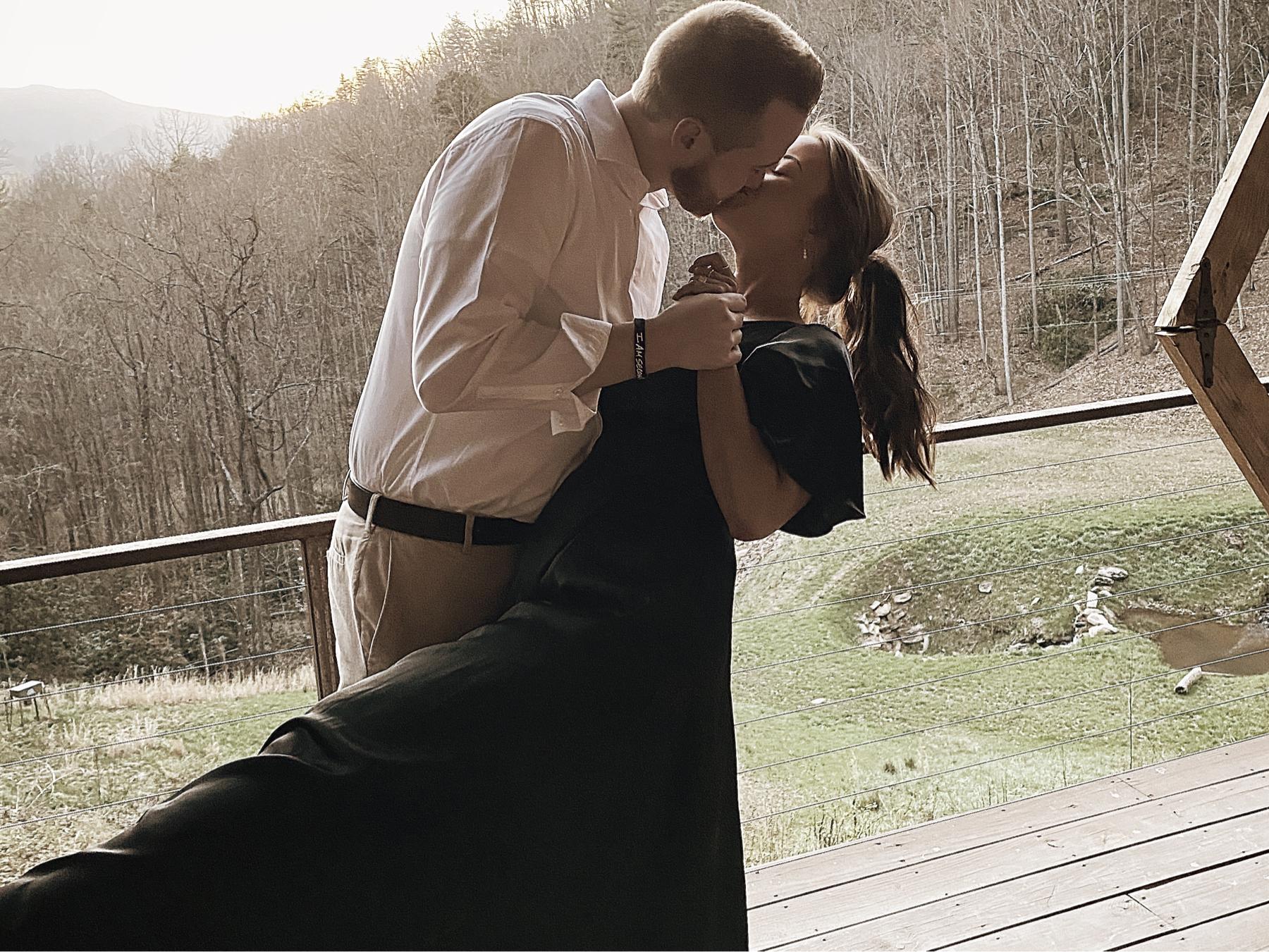 The Wedding Website of Hannah Warren and Daniel Biddix
