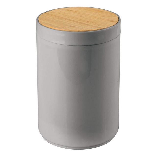 mDesign Small Round Plastic Trash Can Wastebasket, Garbage Container Bin with Bamboo Swing Top Lid - for Bathrooms, Kitchens, Home Offices - 1.3 Gallon/5 Liter - Gray/Natural Wood Finish