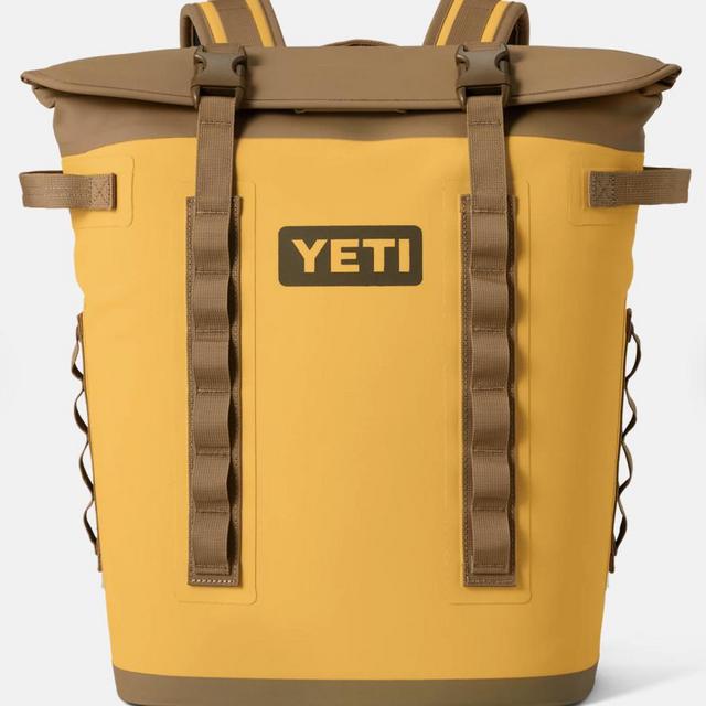 M20 Backpack Soft Cooler