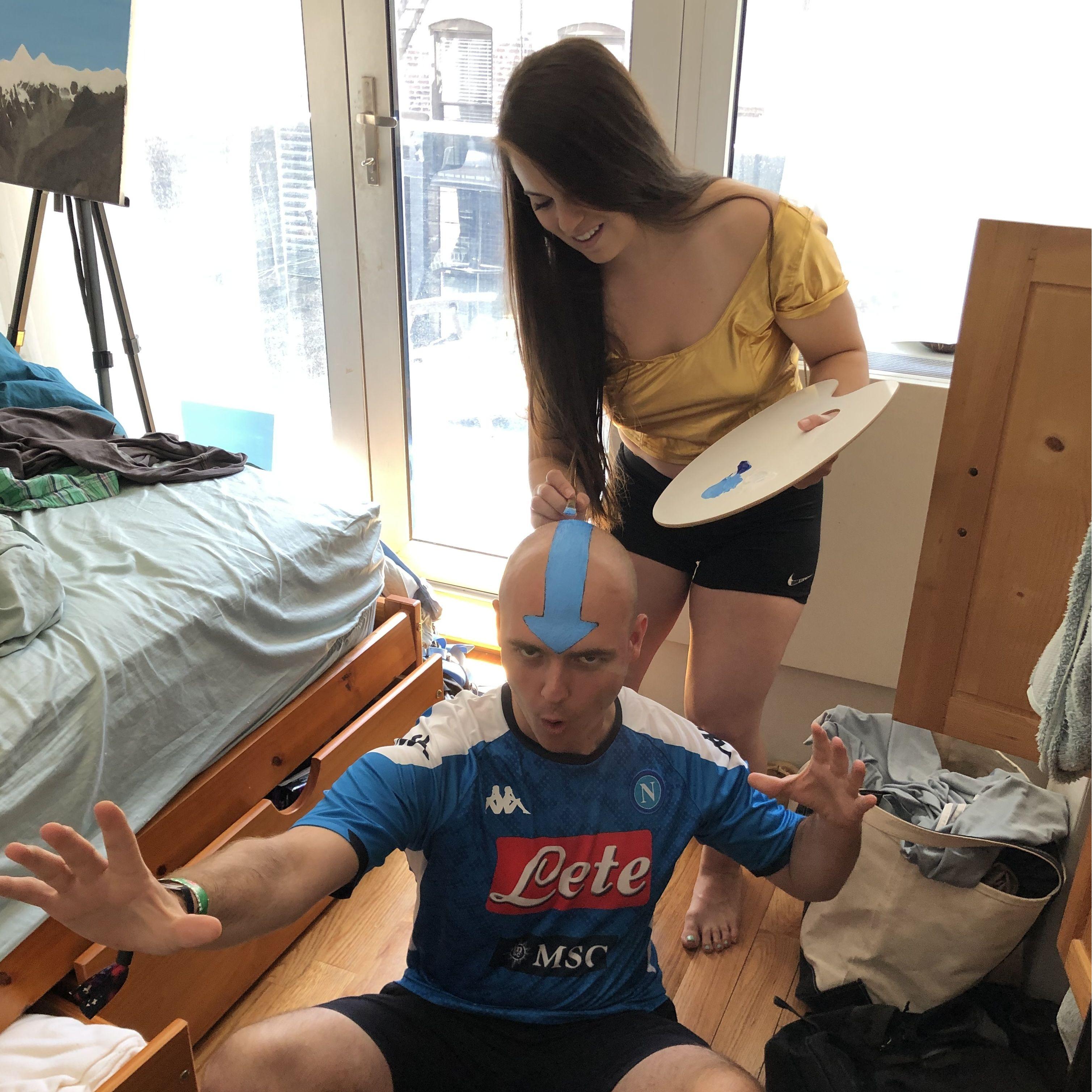 kat painting con's head (pre-dating)