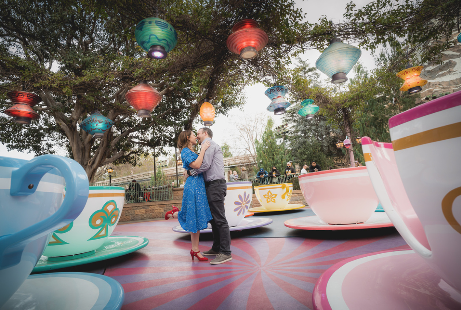 The Wedding Website of Lyndsey Burr and Adam Saltzberg