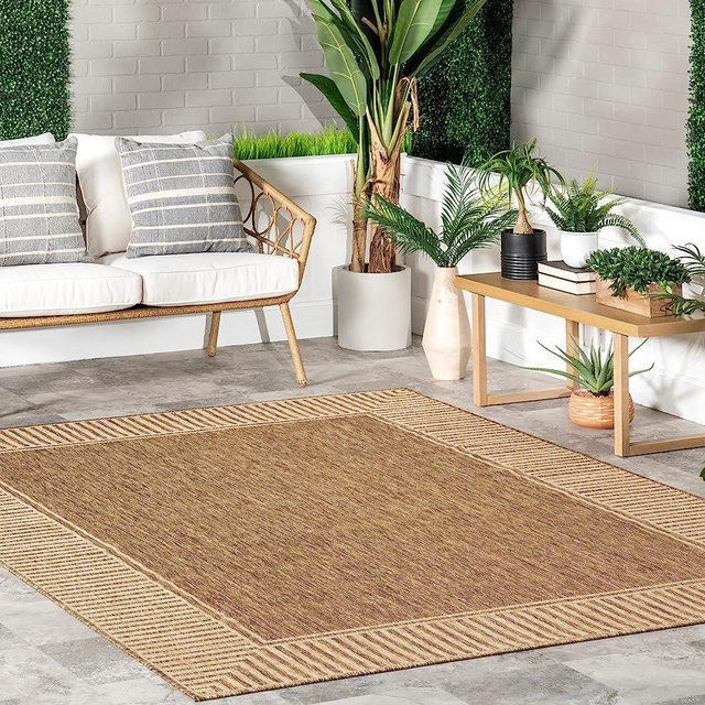 nuLOOM Asha Simple Border Indoor/Outdoor Area Rug, 4' x 6', Light Brown