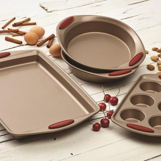 Cucina Nonstick 4-Piece Bakeware Set