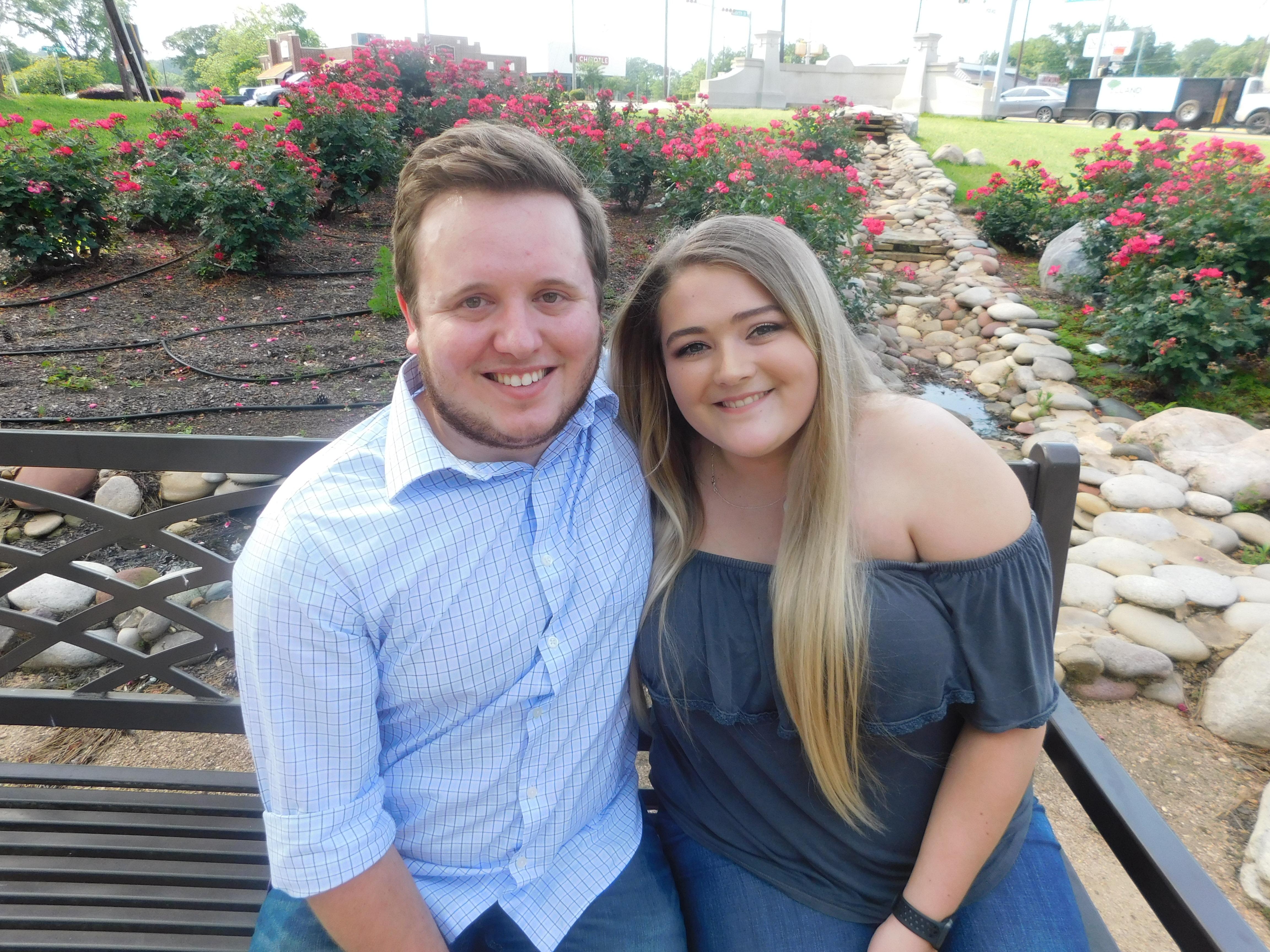 The Wedding Website of Hannah Renfrow and Christian Haynie