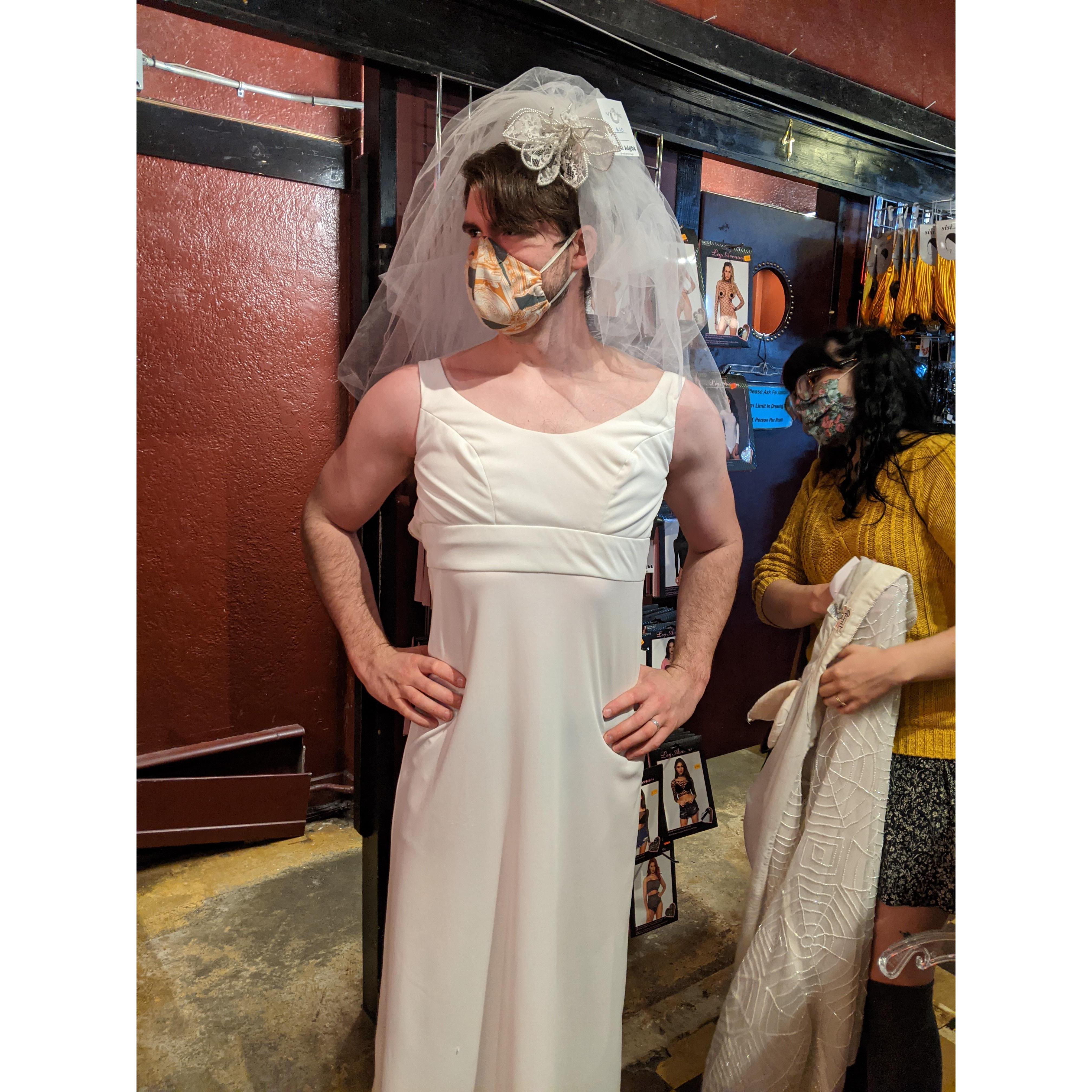 Am I hearing a "Yes" to the dress?? We found a winner folks!