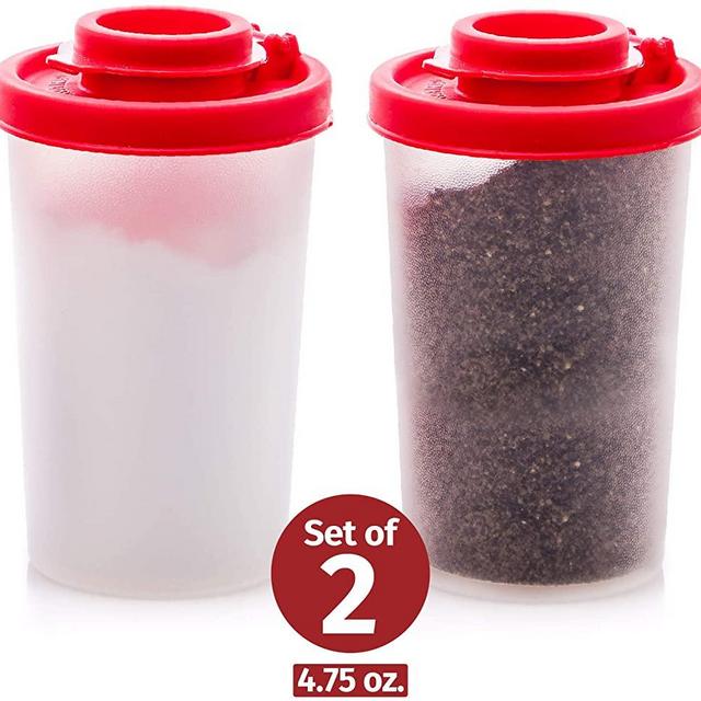 Salt and Pepper Shakers Moisture Proof Set of 2 Large Salt Shaker to go Camping Picnic Outdoors Kitchen Lunch Boxes Travel Spice Set Clear with Red Covers Lids Plastic Airtight Spice Jar Dispenser