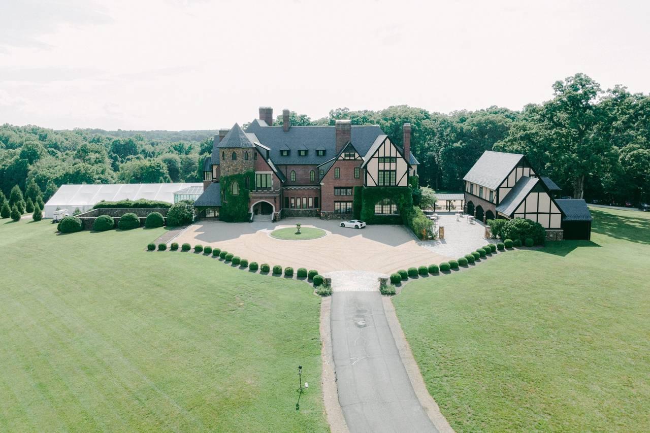 The Wedding Website of Tia Wiggins and Jameson Thornton