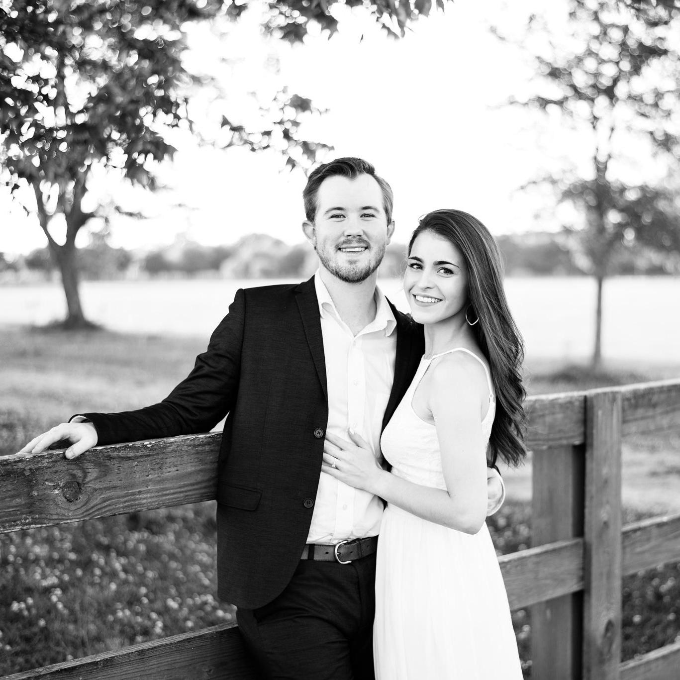 Engagement Pictures by Andrew Swindle Photography