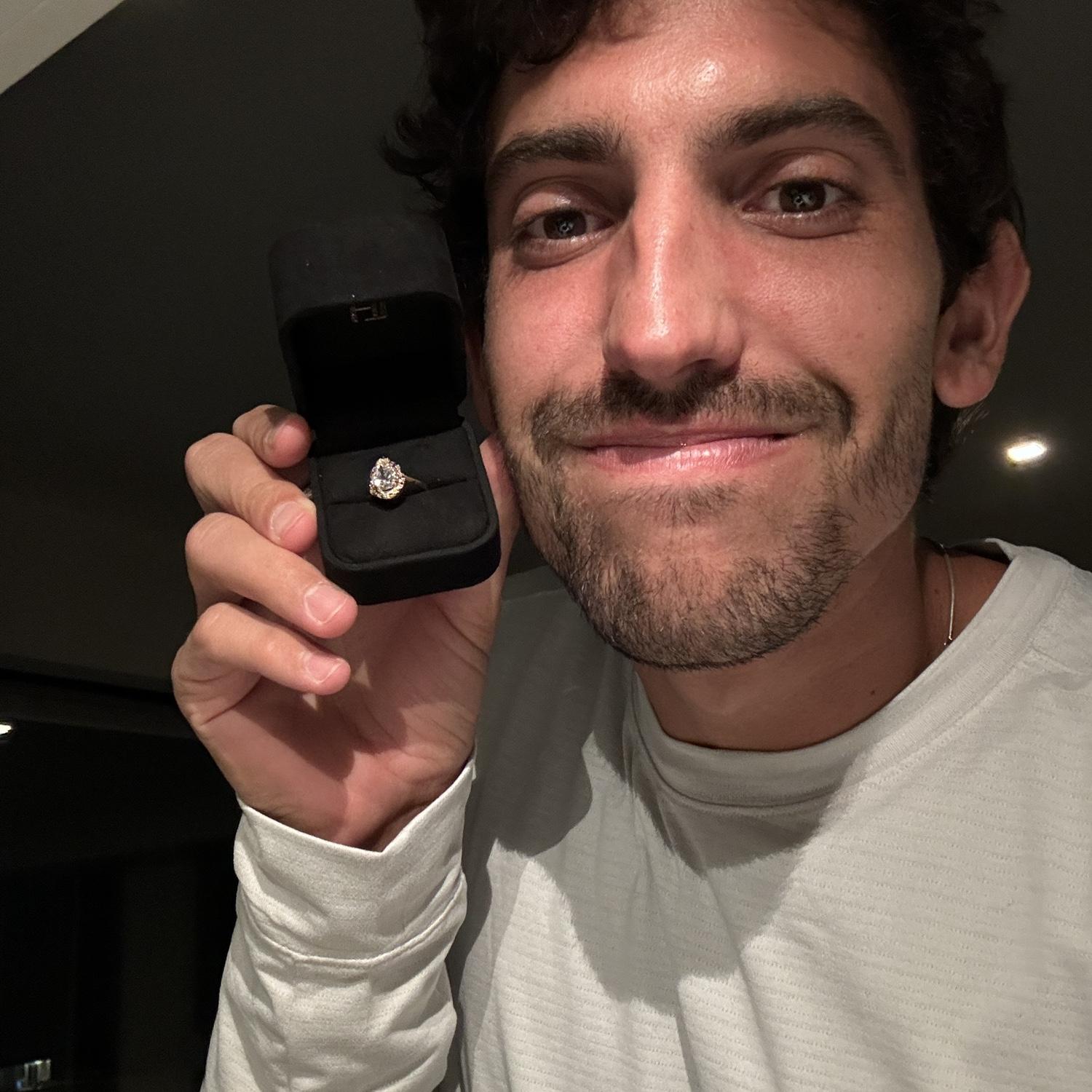Sneak with the ring