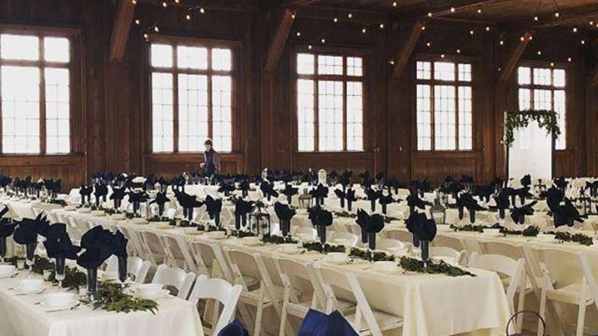 Enumclaw Expo Center Field House Wedding Venues Zola