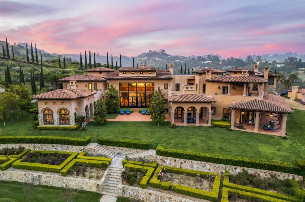 The Wedding Website of Natalie Sigman and Avi Kabir