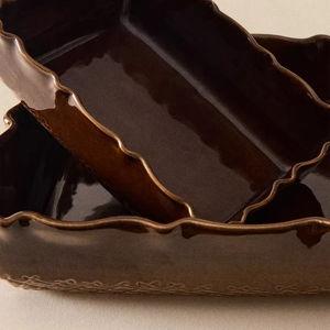 TEXTURED STONEWARE OVEN SERVING DISH
