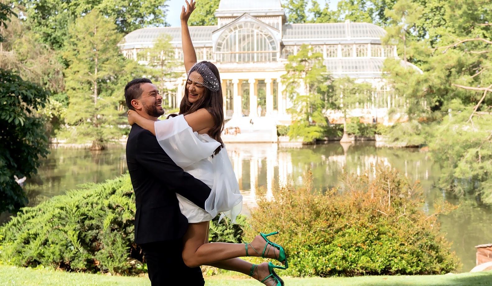 The Wedding Website of Cristina Vega and Farid Muñoz