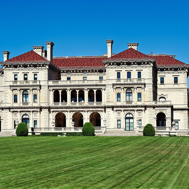 Honeymoon Newport day trip/Gilded Age mansion tour