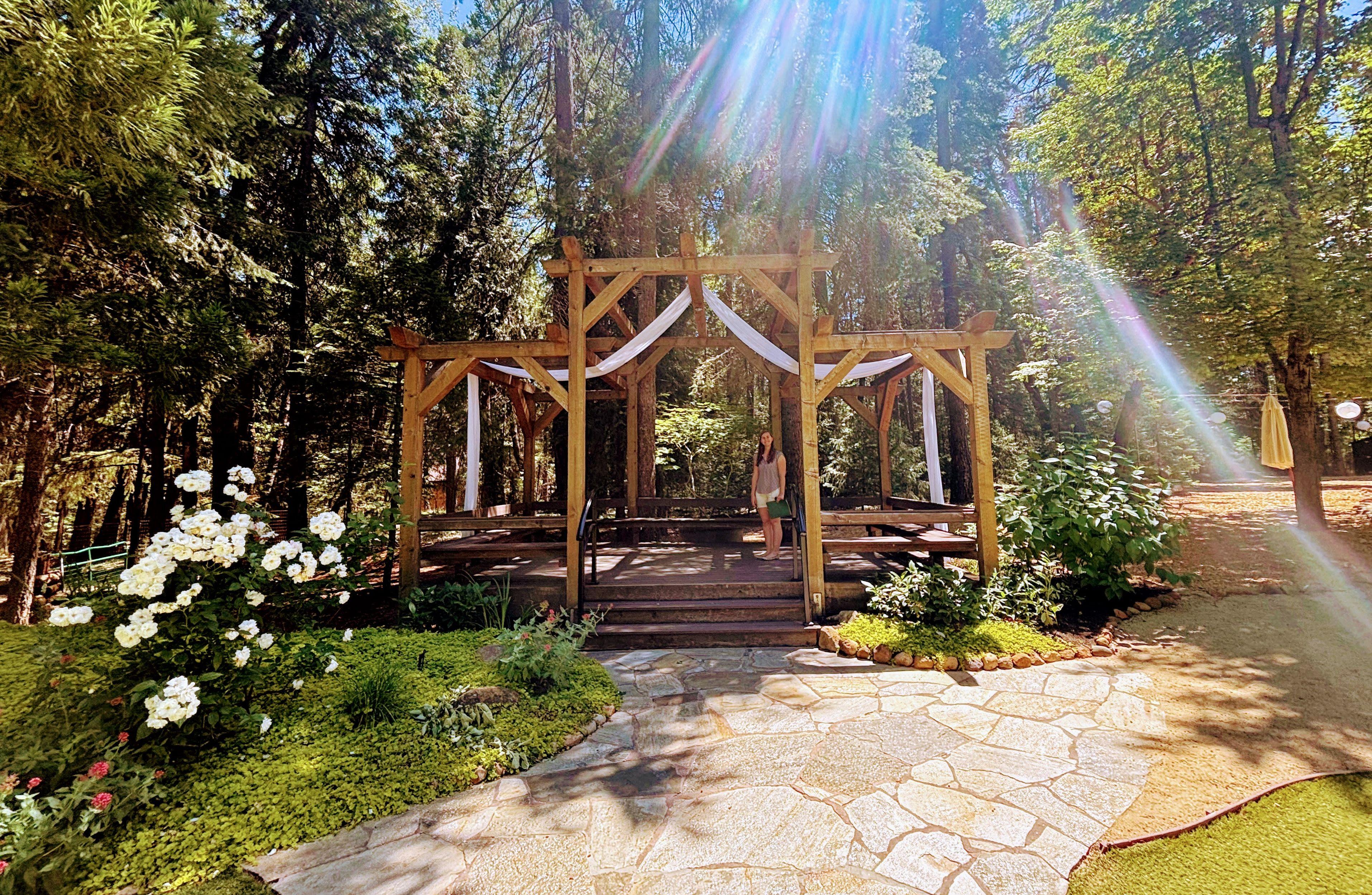 The Wedding Website of Kyle Cox and Asia Jones
