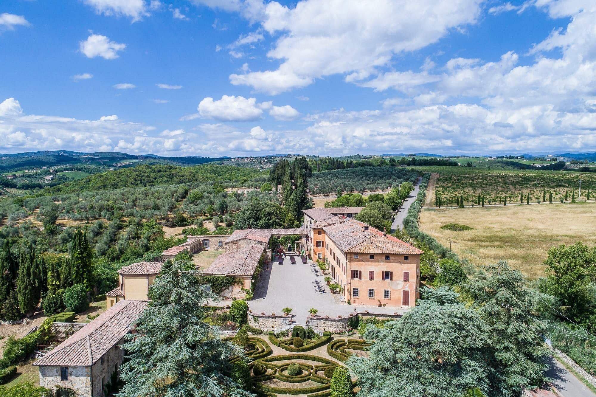 The Wedding Website of Hannah Gray and Connor Mone