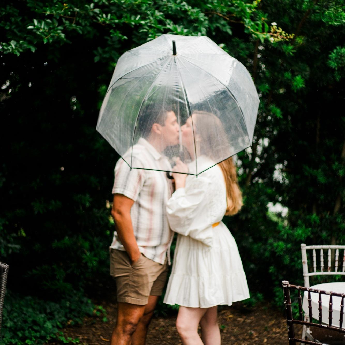 Kisses in the rain <3