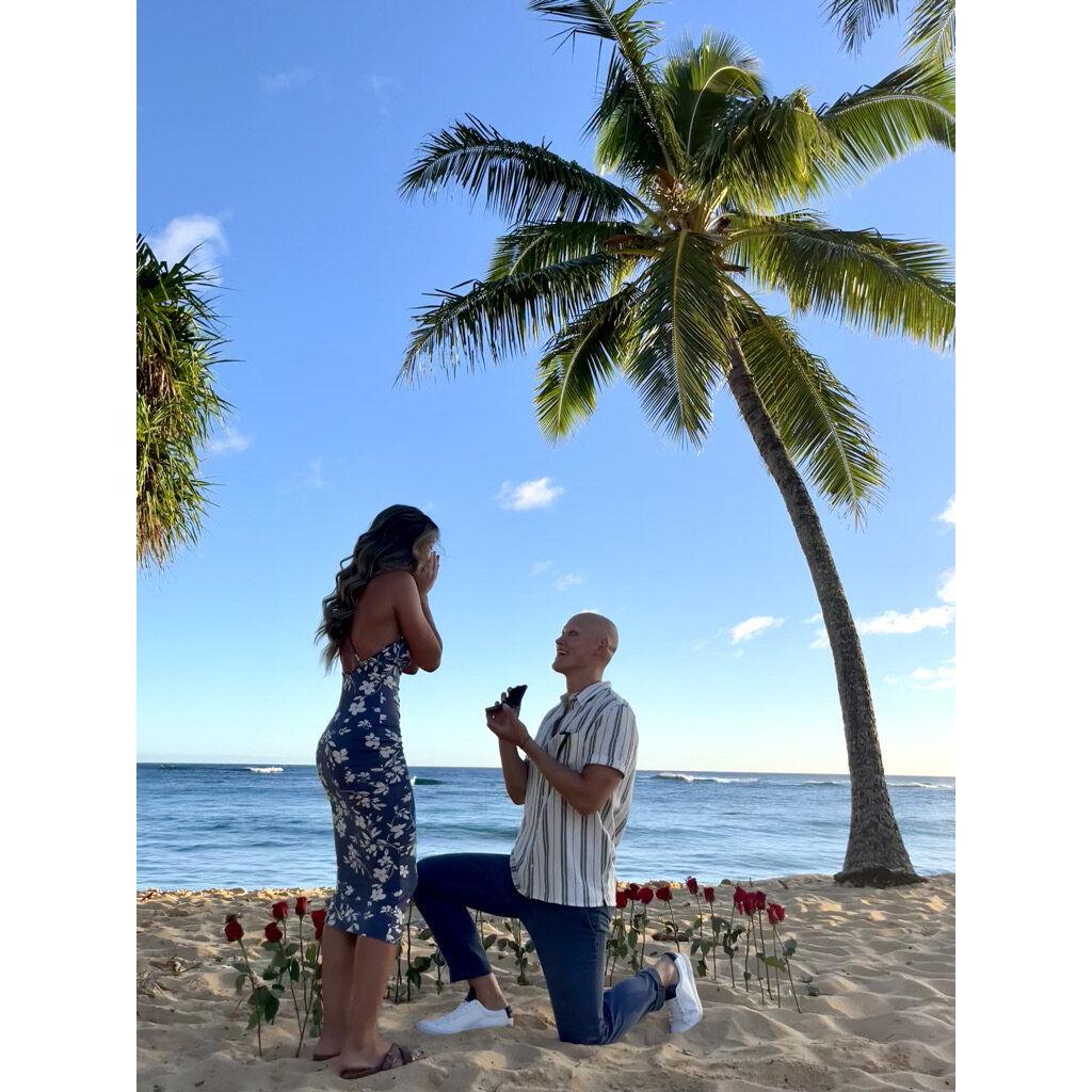 09/02/2022: After 7 years of dating, Jae finally popped the question while on vacation in Kauai, HI