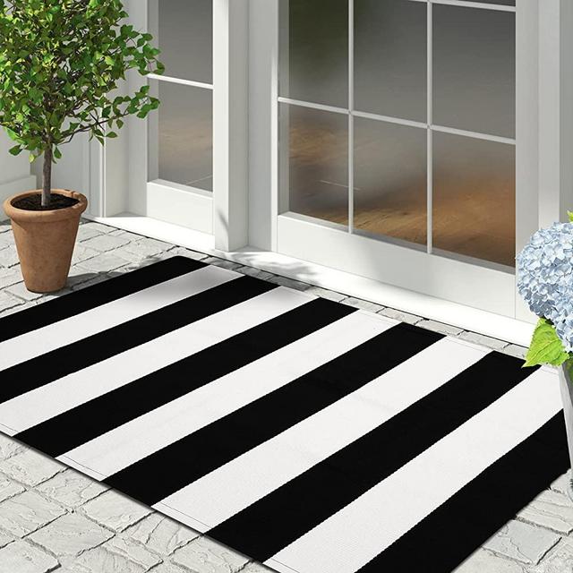 Cotton Black and White Striped Rug Outdoor Doormat 27.5 x 43 Inches Washable Woven Front Porch Decor Outdoor Indoor Welcome Mats for Front Door/Farmhouse/Entryway/Home Entrance Black Rug