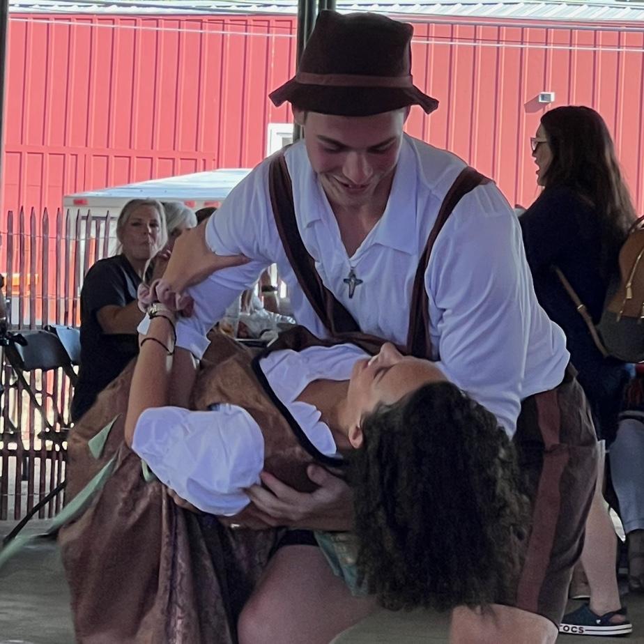 Oktoberfest is a yearly tradition now, full of polka music and dancing in our dirndl/lederhosen!