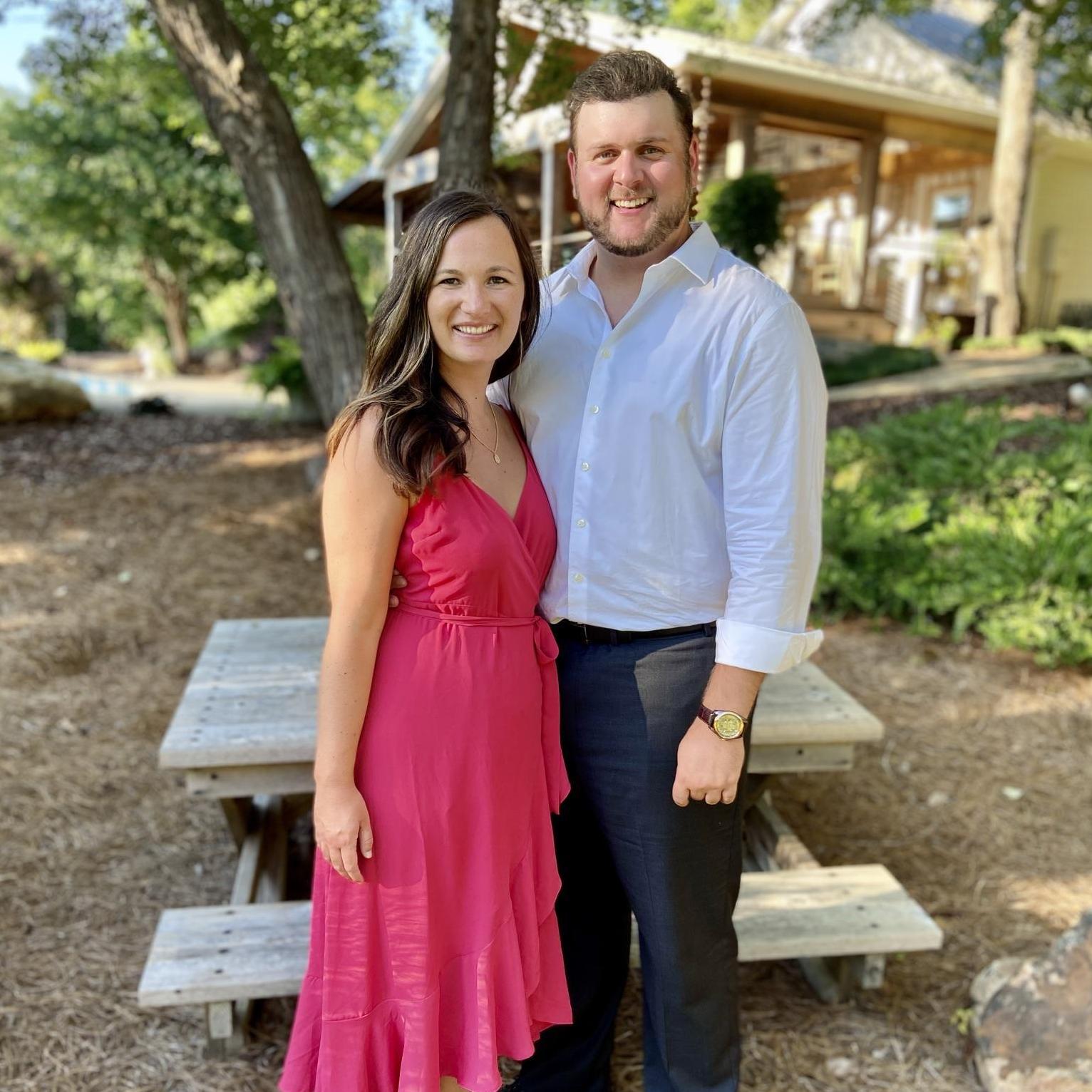 We went to Villa Rica to celebrate Alexis & Zach's wedding in July 2020. We loved being able to celebrate them after their wedding was postponed in April 2020.