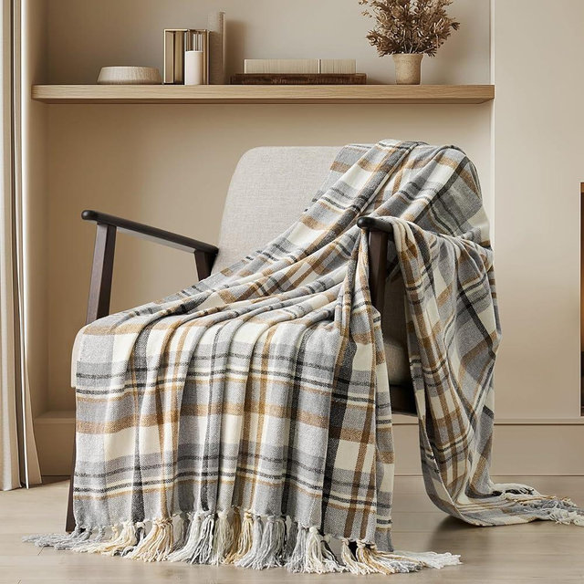 EverGrace Plaid Chenille Throw Blanket for Couch, Super Soft Cozy Decorative Farmhouse Plaid Throw with Tassels, Lightweight Chenille Knit Throw for Bed Sofa Gift Home Decor, Grey & Beige 50"x60"