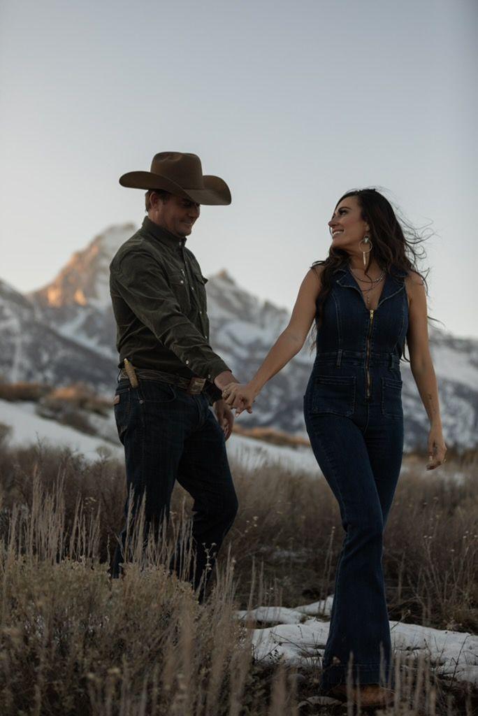 The Wedding Website of Amanda Oates and Matt Dickinson