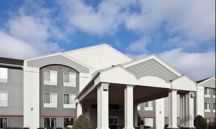 The Wedding Website of McKenzie Turpening and Joey Buerkle