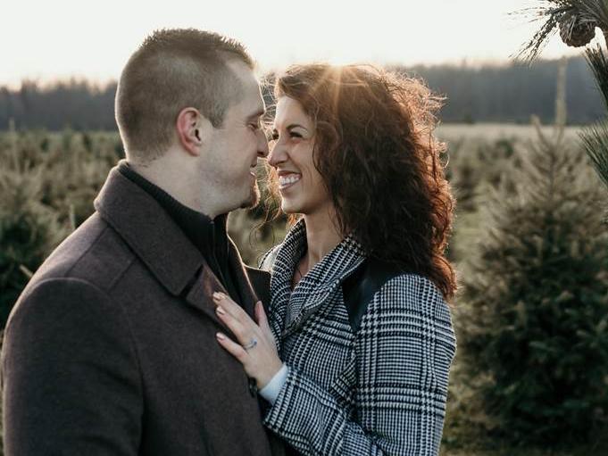 The Wedding Website of Alexis Tubiolo and Jason Stranz