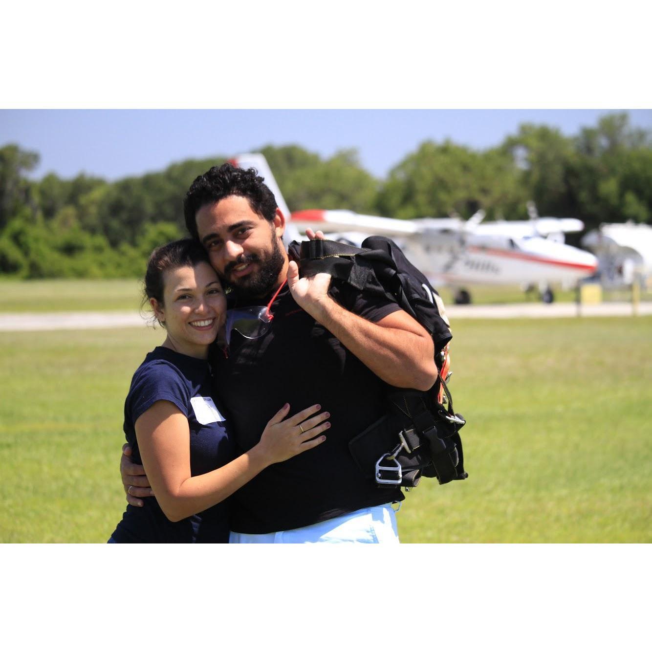- I dream of being a bird.
= Then.. may you "come fly with me"?
Skydiving @ Zephyrhills, FL.