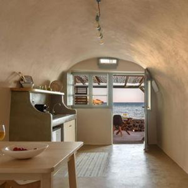 Honeymoon in Greece: Airbnb