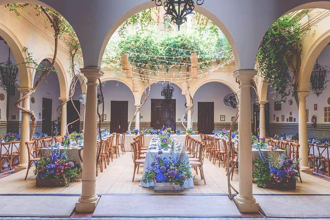 The Wedding Website of Carolina Perez Feuerstein and Angel Meraz Thomas
