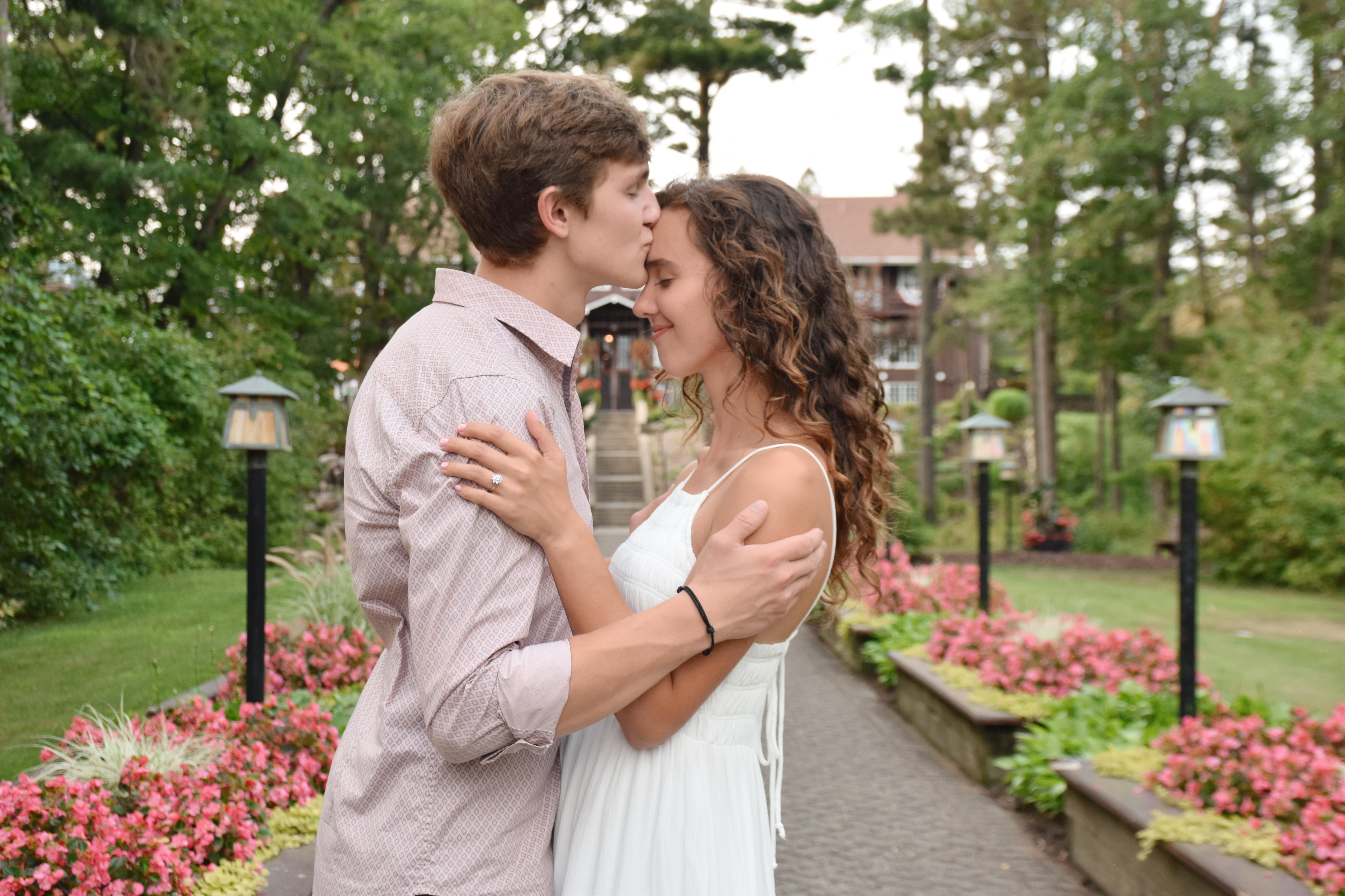 The Wedding Website of Lauren Benson and Zachary Strong