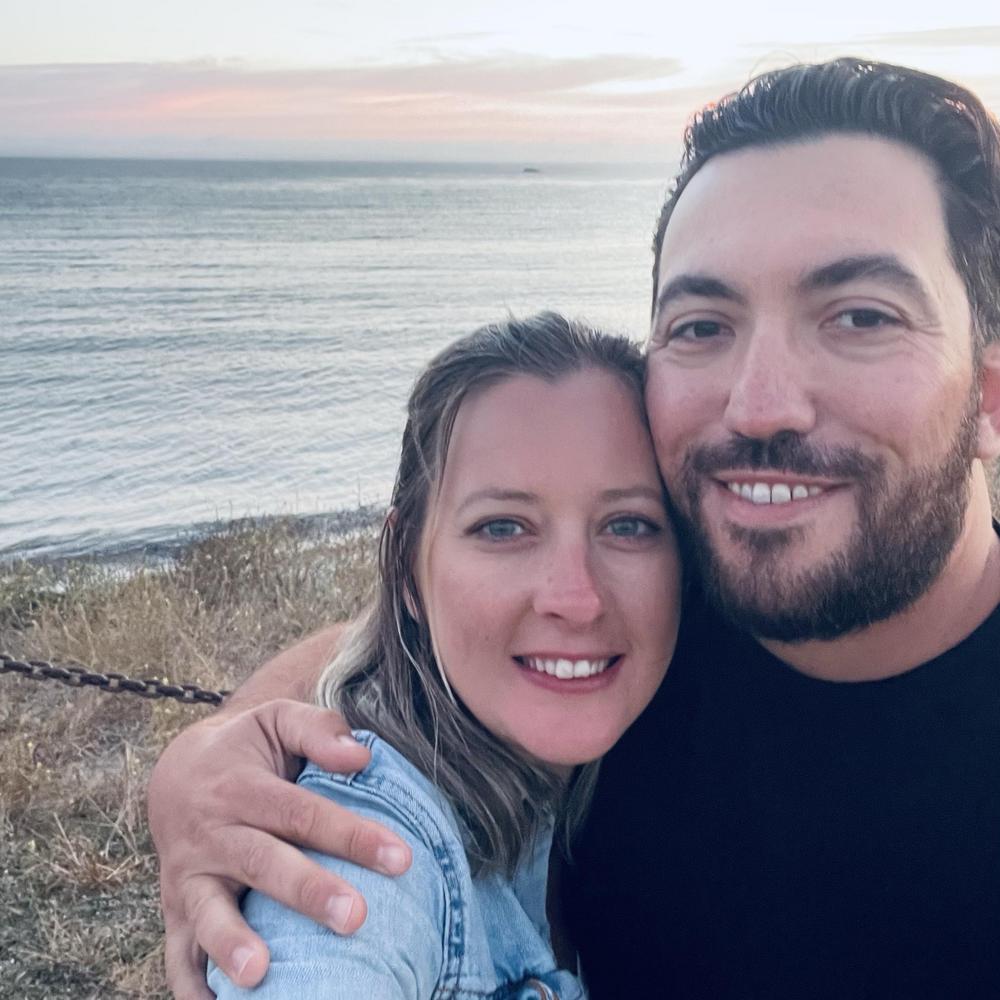 Nick Bailey and Jennifer Fox's Wedding Website, image size:1000x1000