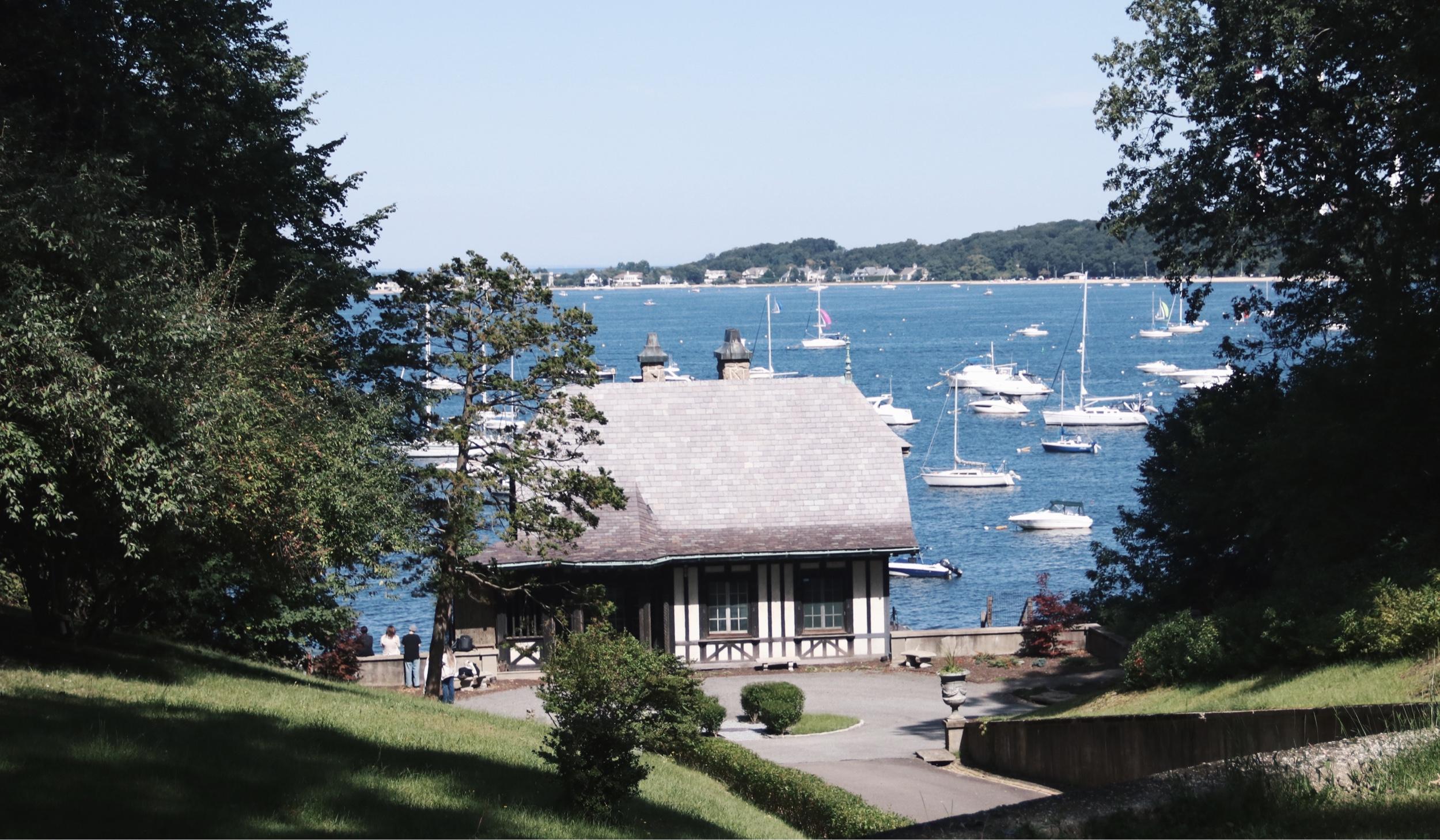 The Wedding Website of Victoria Graham and Peter Rodriguez