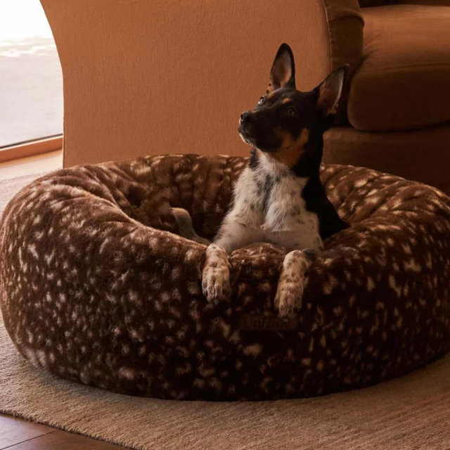 Floof Donut Pet Bed - Deer