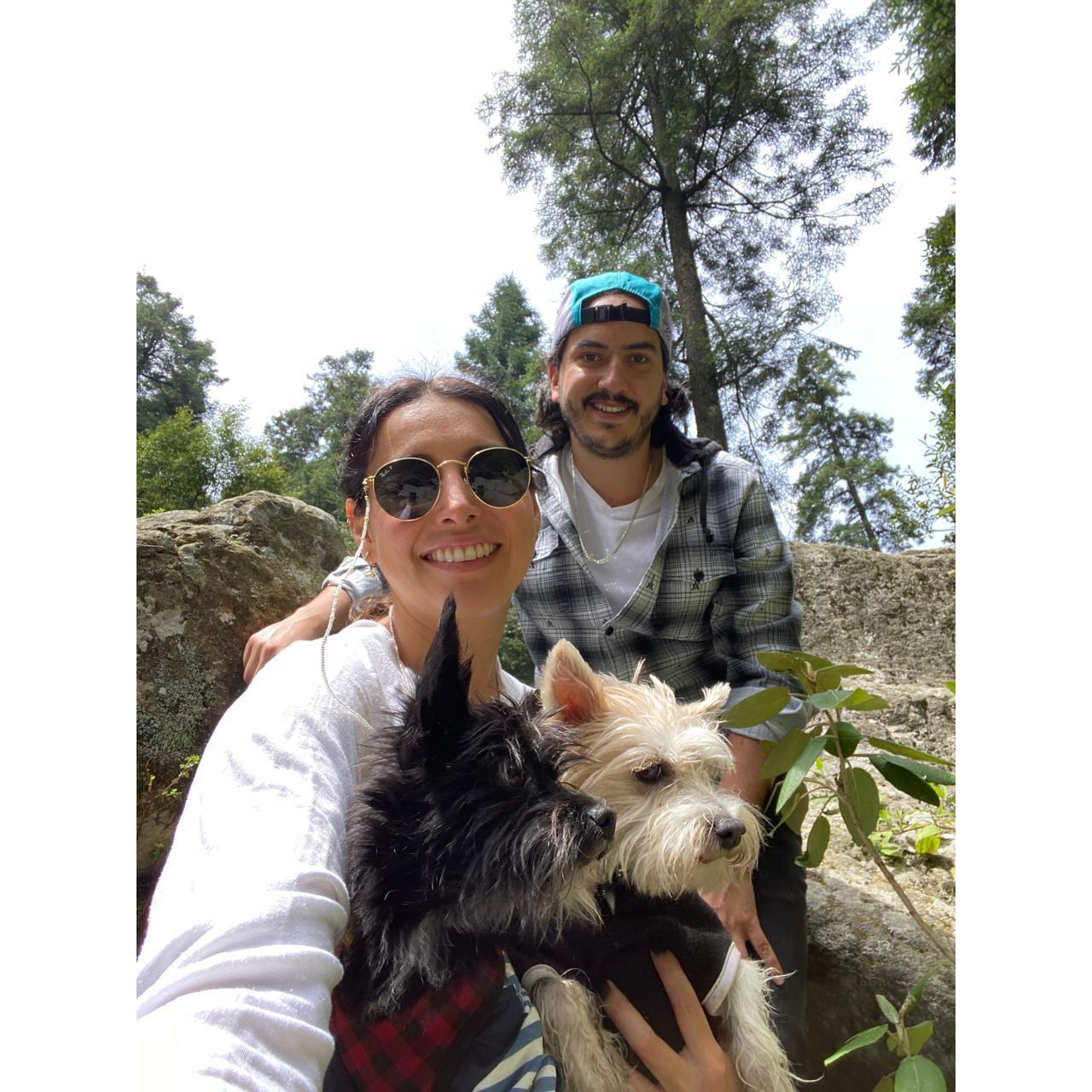 Nos encanta hacer hikes y más si es con Valentín y Canelo-