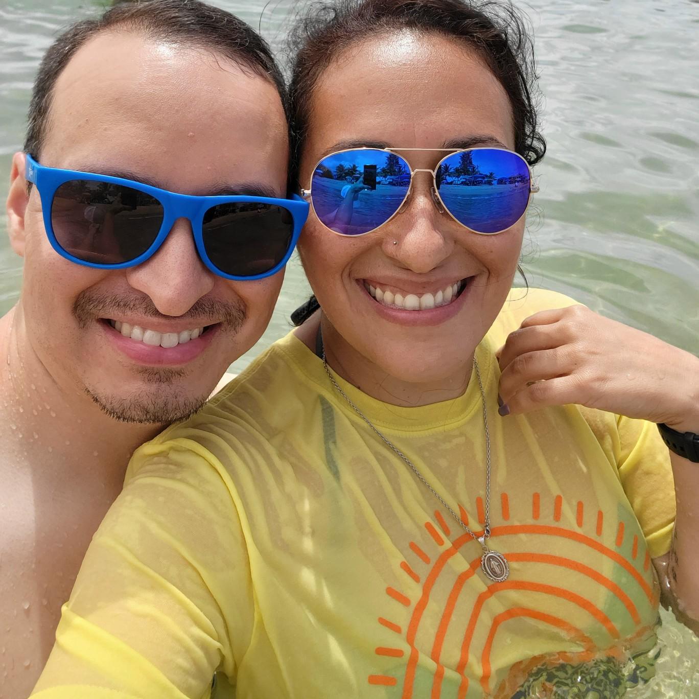 Yesenia shows Aaron what a real beach looks like. 🤣😂