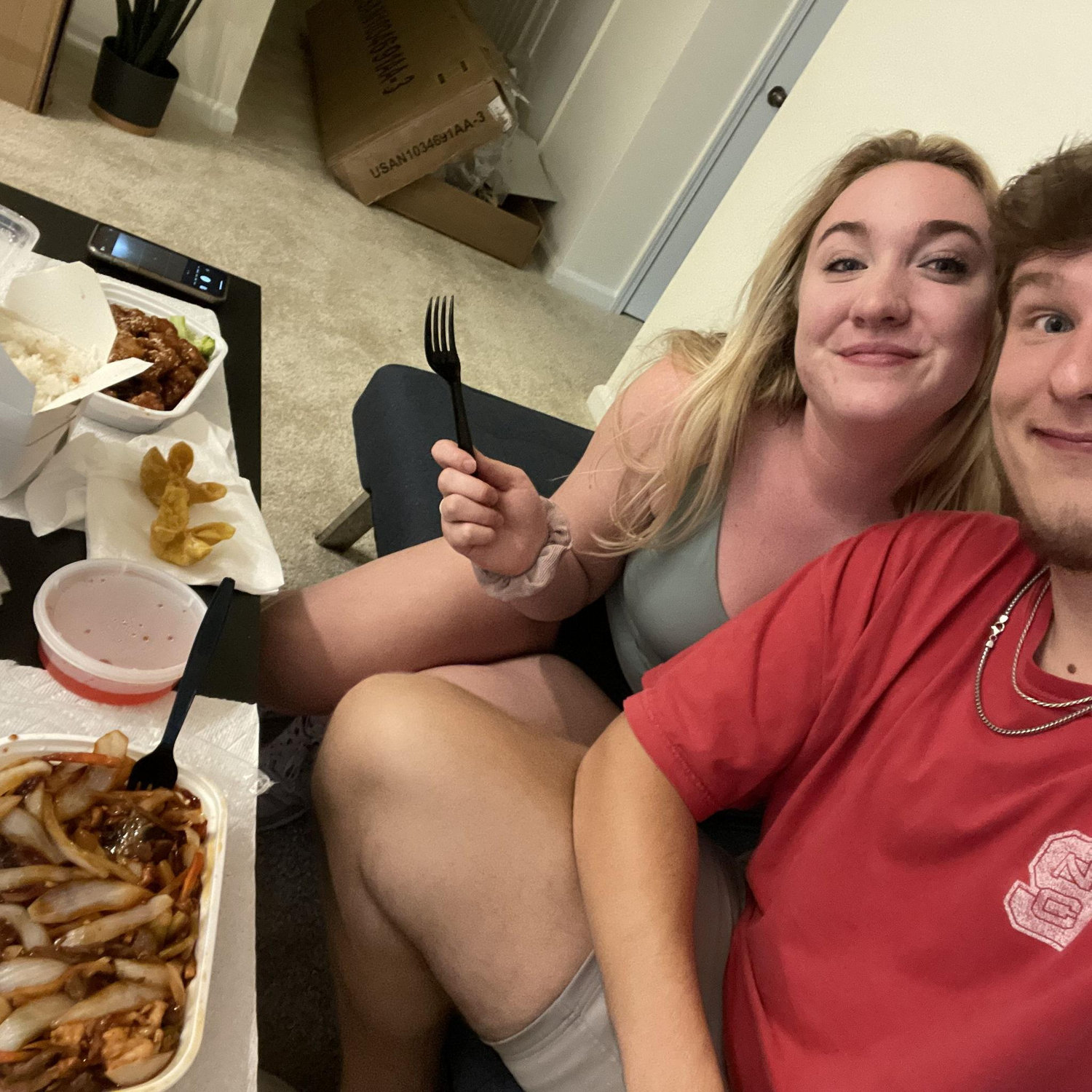 Ordered Mr Lu's takeout as our first dinner in our new place. This will be a tradition for us.