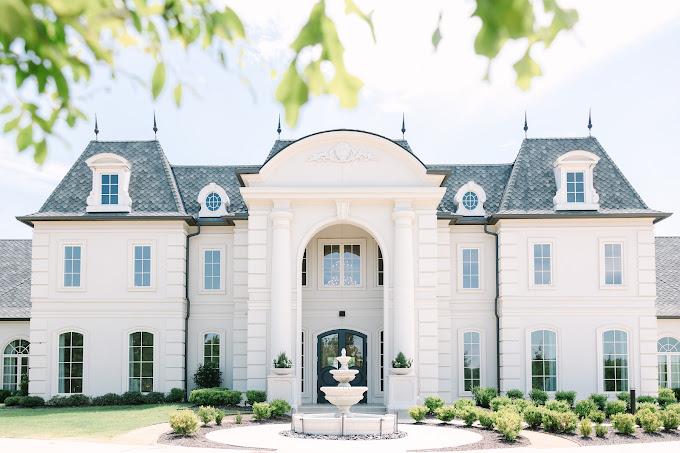 The Wedding Website of Rebecca Mundwiller and Maxim Zats