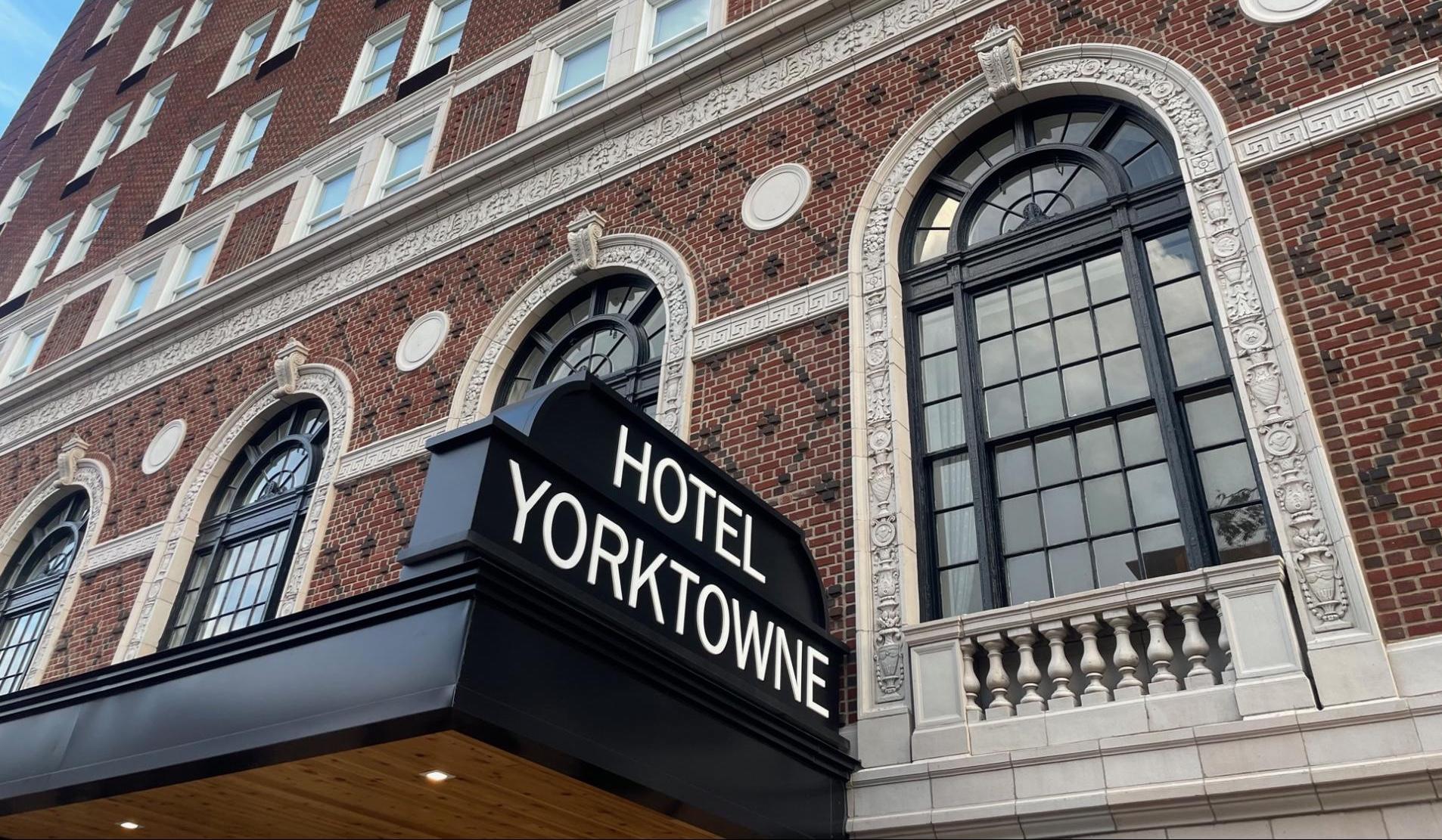 The Wedding Website of Danielle Diehl and Laron Woody