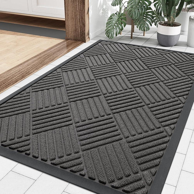 Smiry Front Door Mat Outside Entrance, Heavy Duty Outdoor Indoor Natural Rubber Doormat, Non Slip, Trap Dirt and Moisture, Easy Clean, Low Profile Patio Porch Entryway Mat, 35x23, Grey