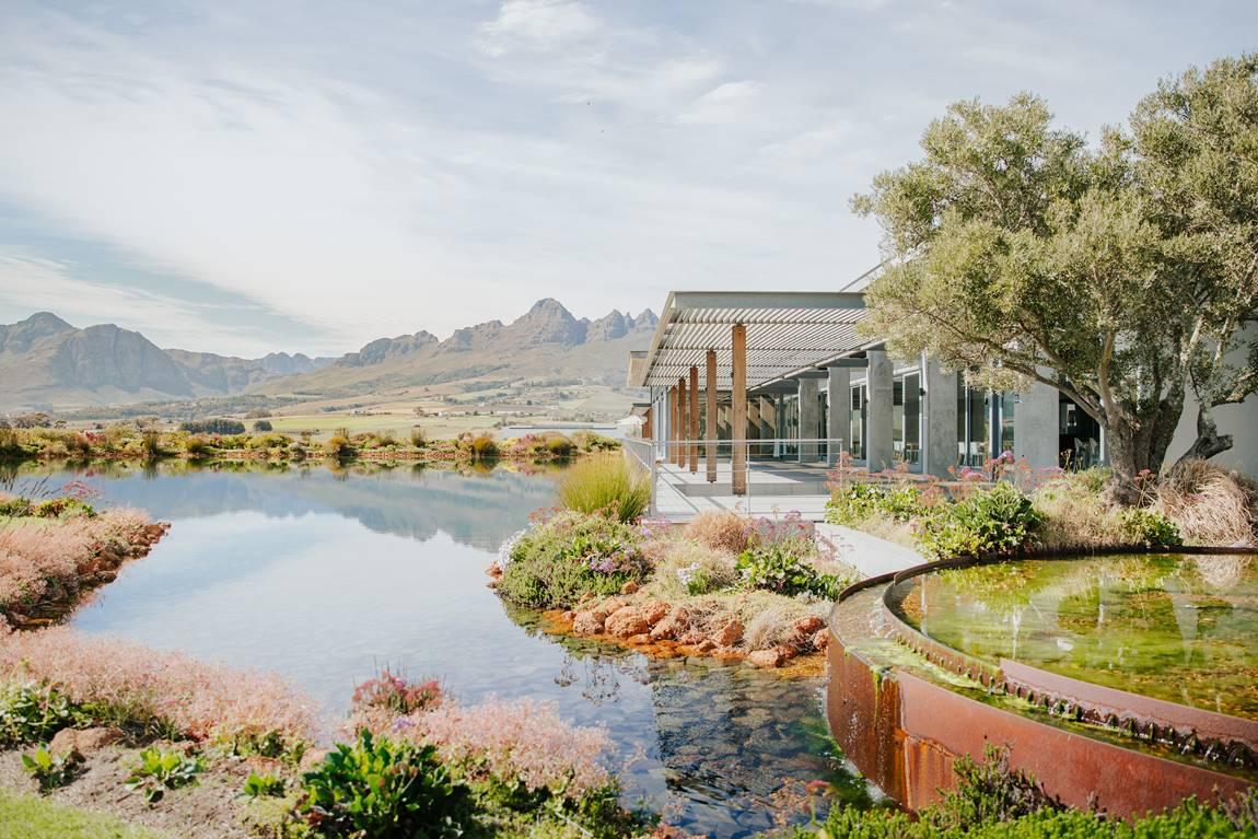 The Wedding Website of Ingrid Kinney and Bertus Kruger