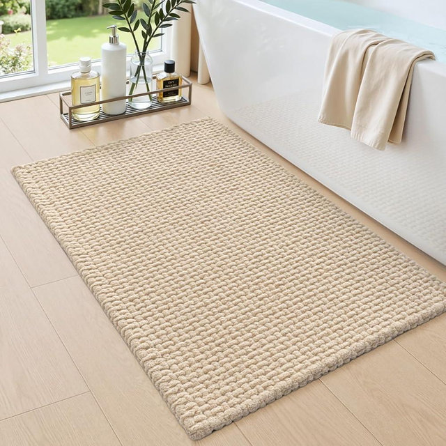 DEXI Bathroom Rugs 20x32, Non Slip Washable Bath Mat, Absorbent Chenille Bathmat, Ultra Soft Thick Carpet for Tub Shower Floor, Beige
