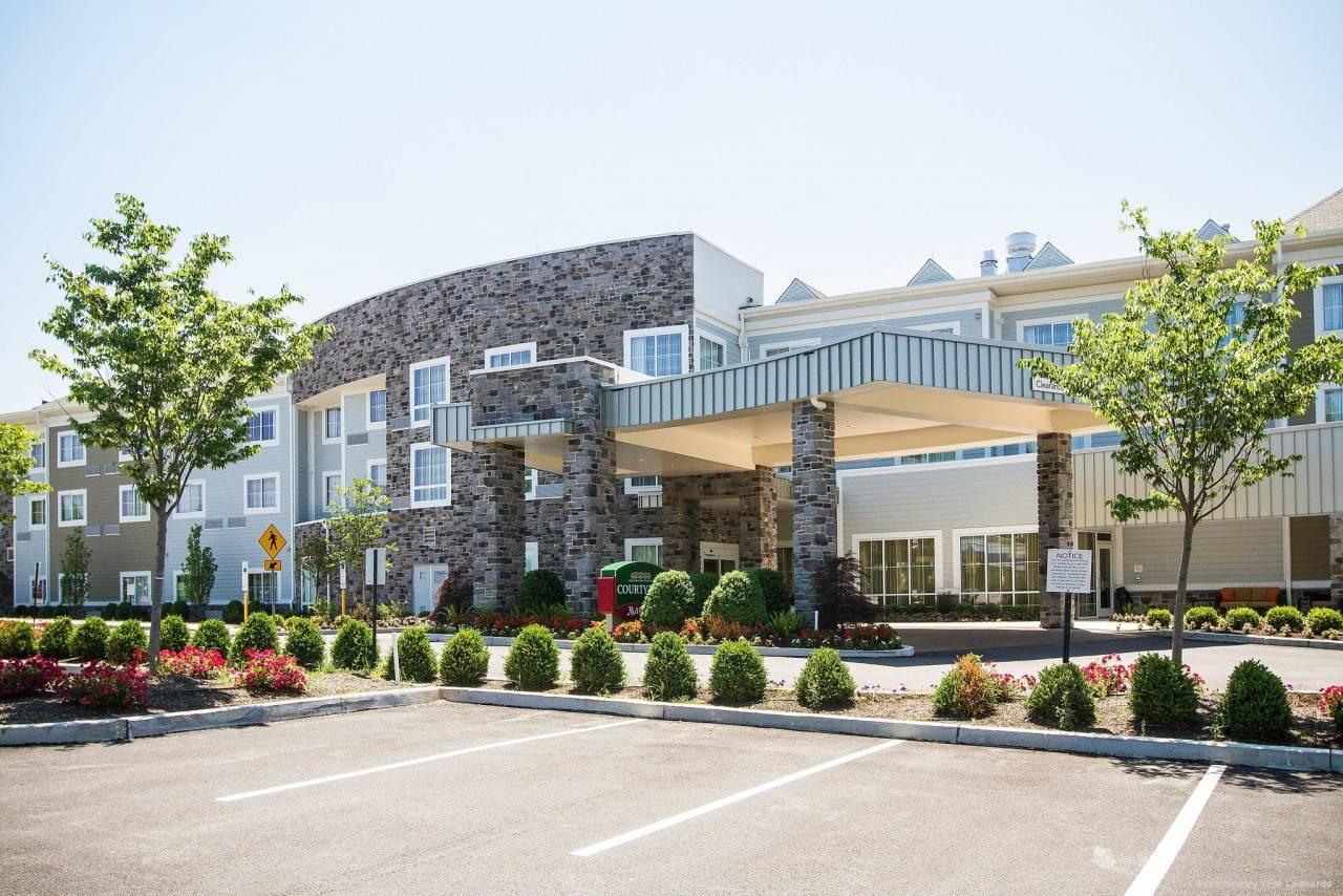 The Wedding Website of Kelly Bergen and Christopher Toroni