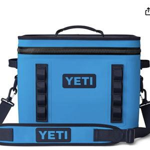 YETI Hopper Flip 18 Portable Soft Cooler in Big Wave Blue