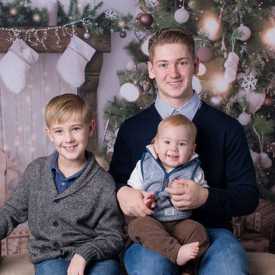Our babies are so photogenic, even when Ollie is crying!
