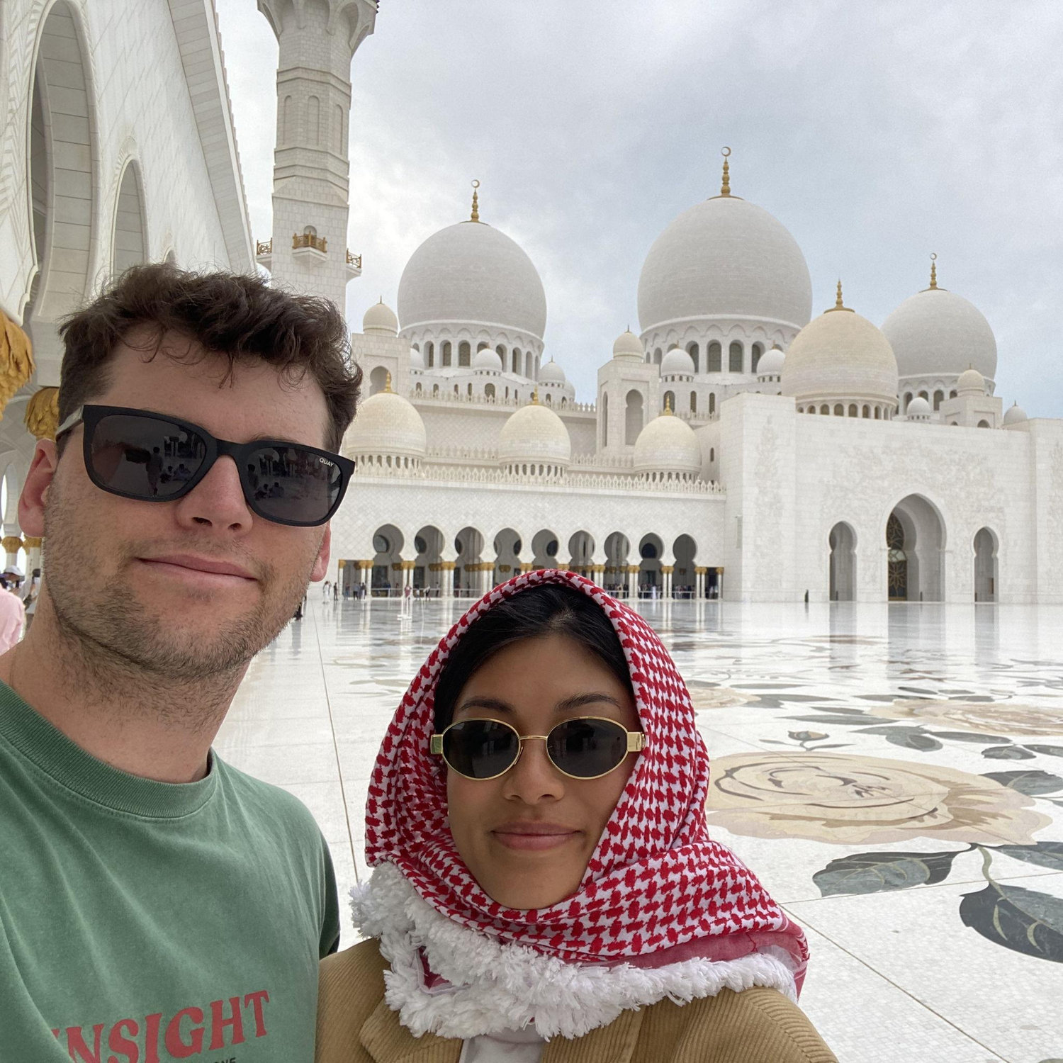Visiting the Abu Dhabi mosque