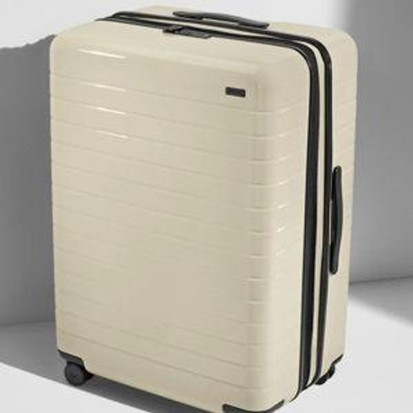 Large Expandable Suitcases: Salt White | Away