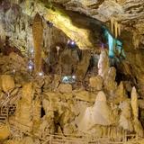 Lost World Caverns